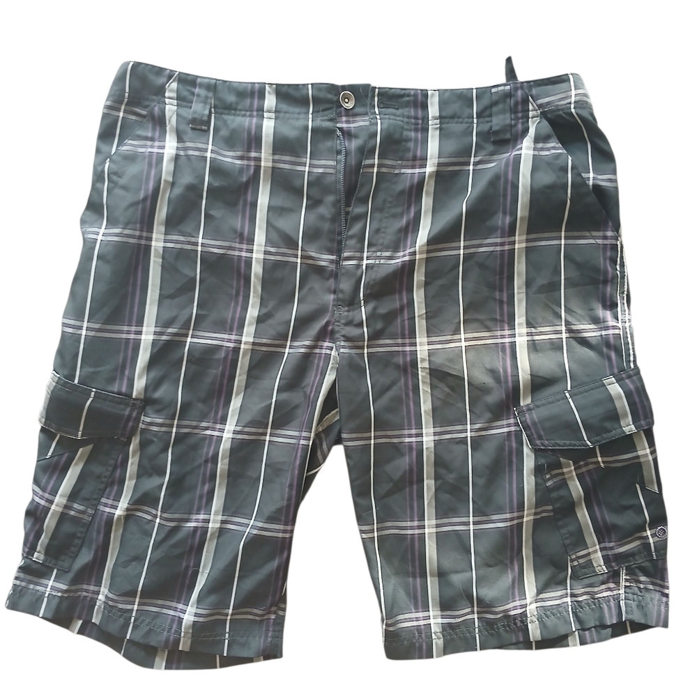 Men's Black Plaid Cargo Shorts